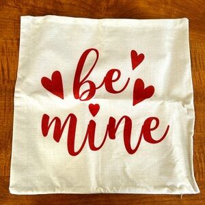 NWOT Valentine’s Day Pillow Covers
